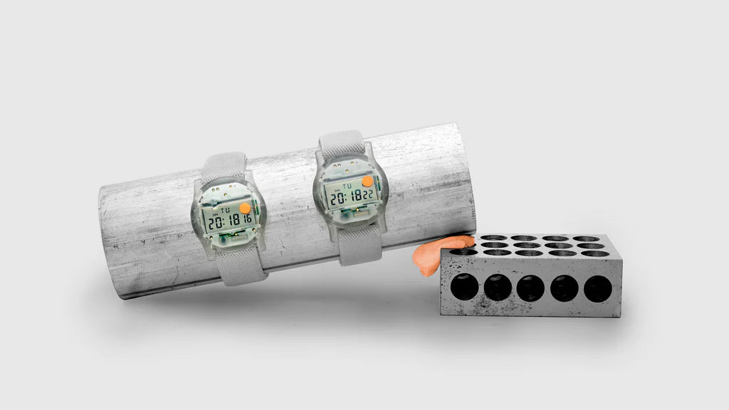 CW&T Solid State watch