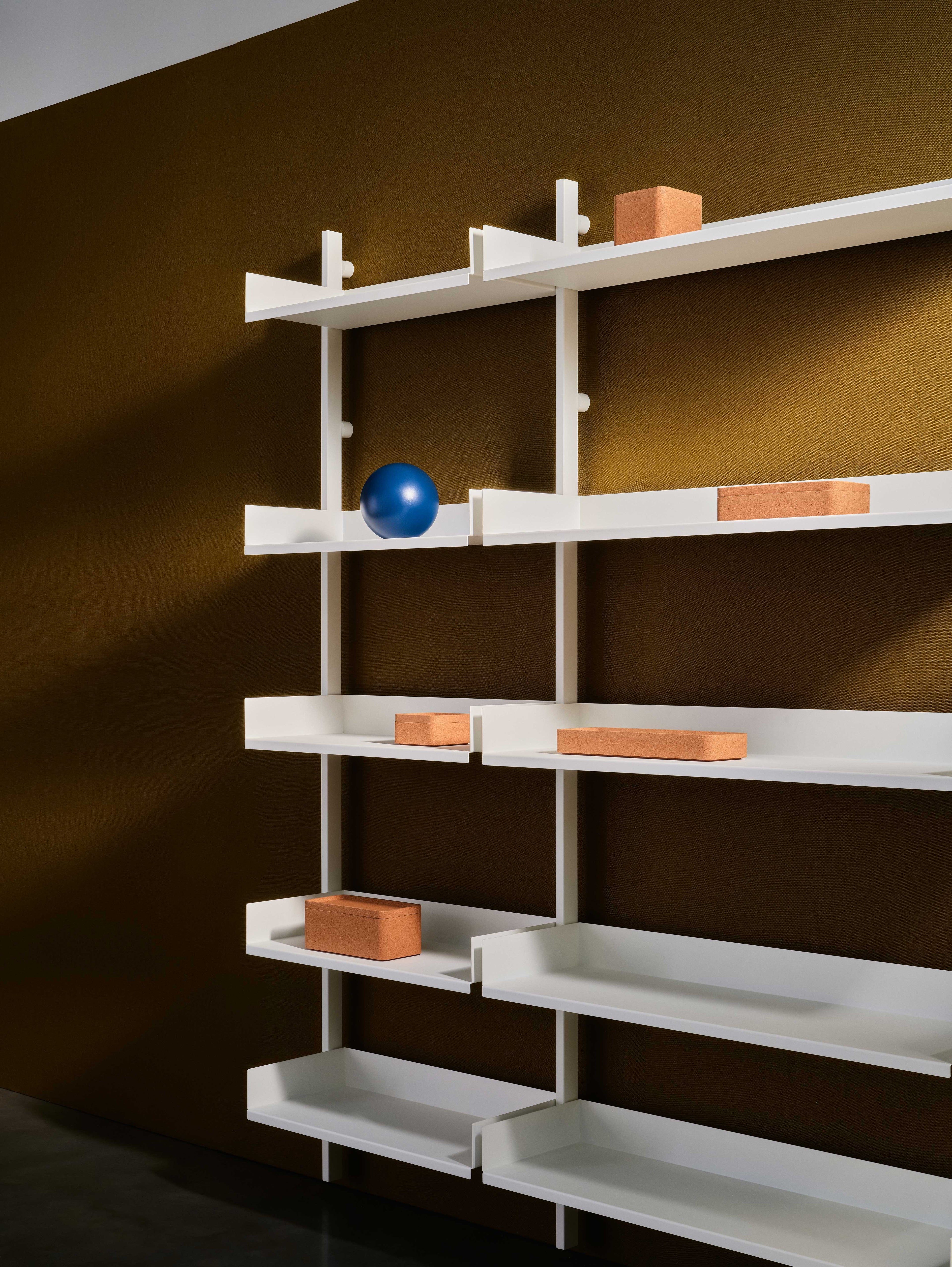 Terence Woodgate for Case Slot shelving double system